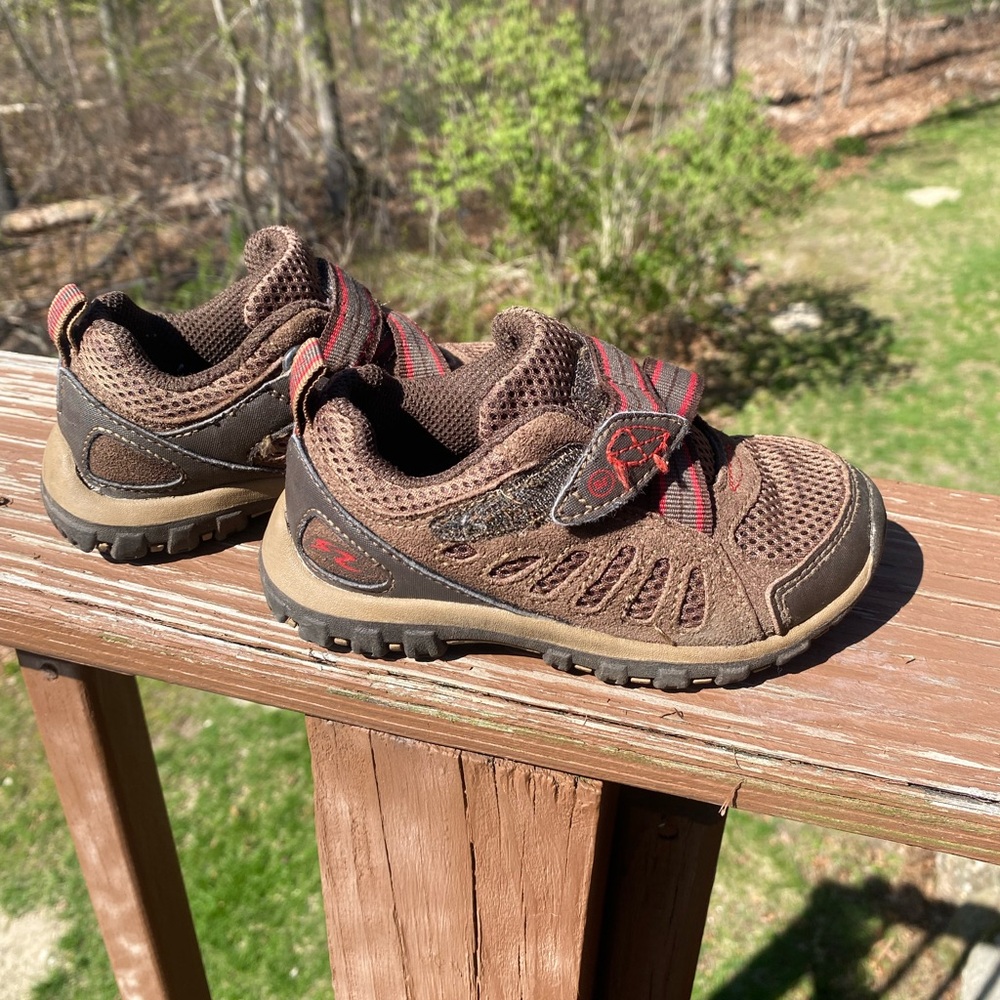 Stride Rite Hiking Sneakers Size 9